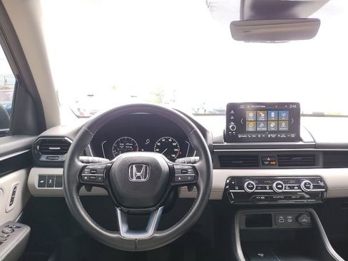 Used 2023 Honda Pilot Touring image 26