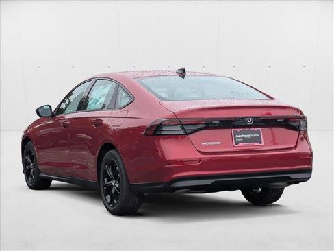 New 2025 Honda Accord SE image 9
