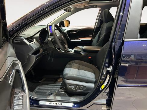 New 2025 Toyota RAV4 XLE image 15
