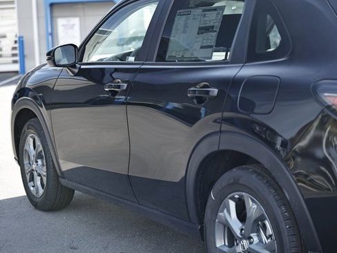 New 2026 Honda HR-V LX image 10