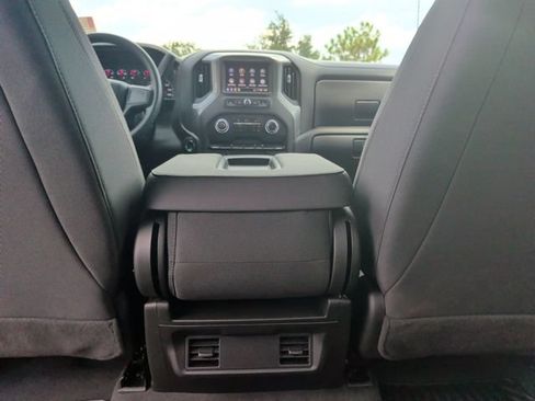 Used 2025 Chevrolet Silverado 2500 Custom AWD/4WD image 30