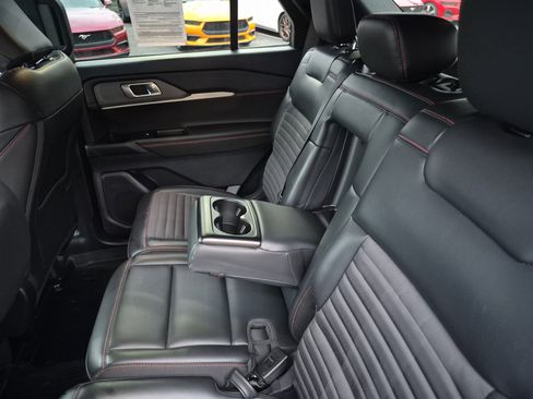 Certified 2025 Ford Explorer ST-Line image 16