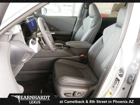 New 2026 Lexus TX 500h AWD image 2