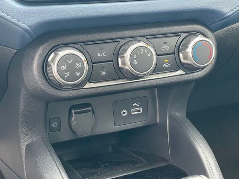 Certified 2025 Nissan Versa SV image 20