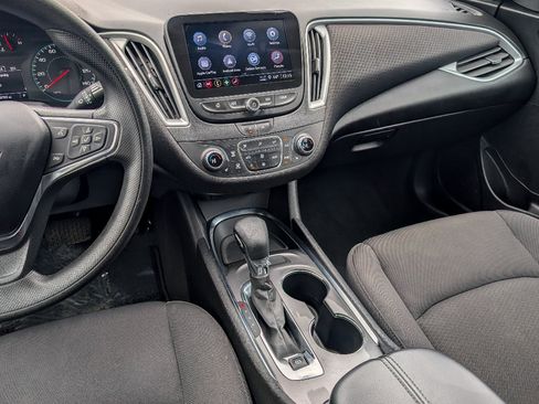Used 2023 Chevrolet Malibu LT FWD image 20