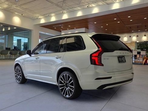 New 2026 Volvo XC90 B6 Ultra w/ Lounge Package AWD/4WD image 4