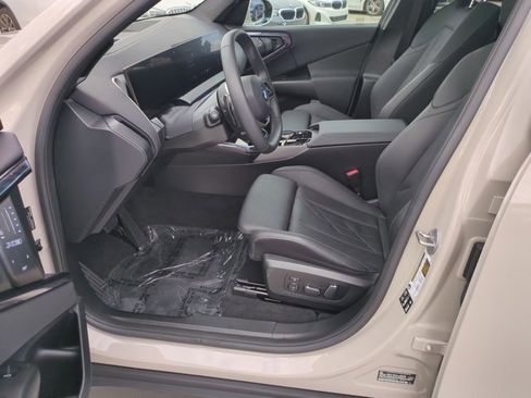 Certified 2025 BMW X3 xDrive30i w/ Premium Package AWD/4WD image 16