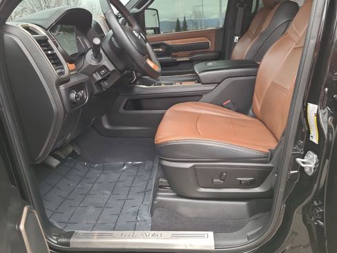 Certified 2023 RAM 2500 Limited image 19