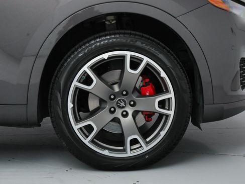 Certified 2023 Maserati Levante GT AWD/4WD image 19