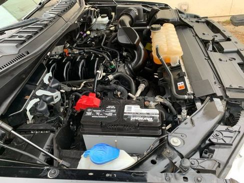 Used 2018 Ford F150 XLT w/ Equipment Group 302A Luxury AWD/4WD image 42