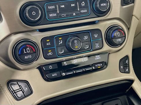 Used 2020 GMC Yukon Denali w/ Denali Ultimate Package AWD/4WD image 20