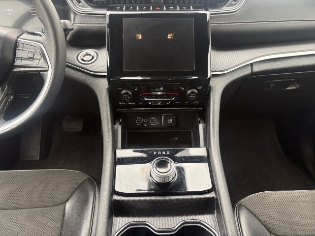 Used 2025 Jeep Grand Cherokee Altitude AWD/4WD image 11