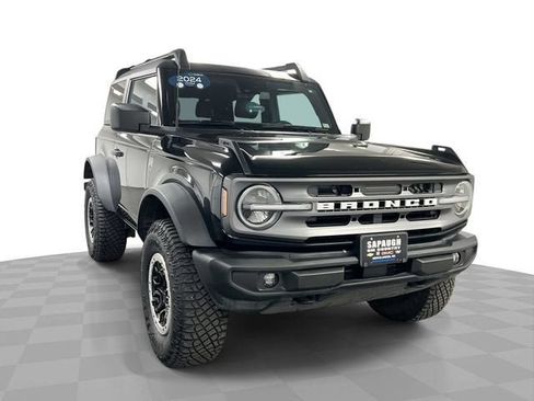 Used 2024 Ford Bronco Big Bend w/ Sasquatch Package AWD/4WD image 1
