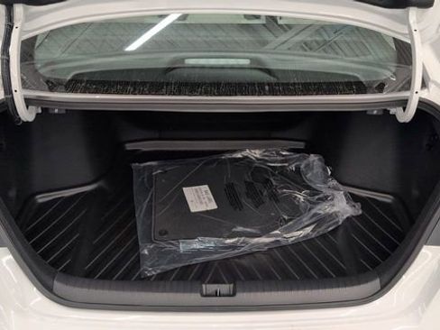 Used 2025 Honda Accord SE image 35