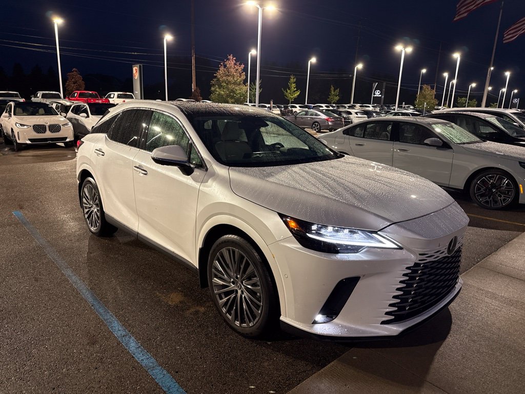 Used 2024 Lexus RX 350 AWD w/ Convenience Package image 3
