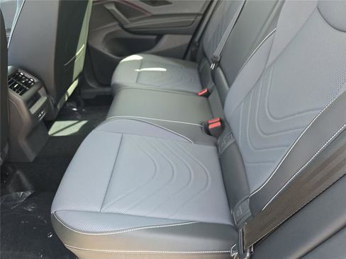 New 2026 Volkswagen Tiguan SE AWD/4WD image 12