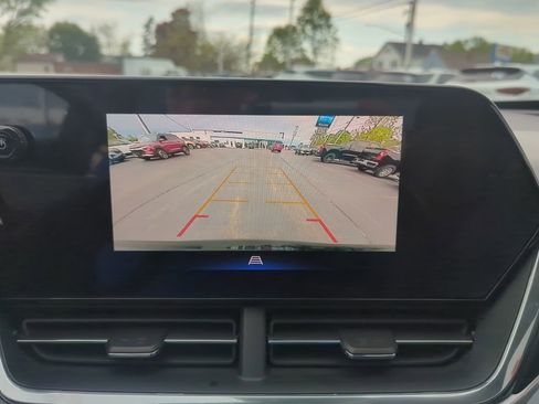 Certified 2025 Chevrolet Trax ACTIV w/ Sunroof Package FWD image 25