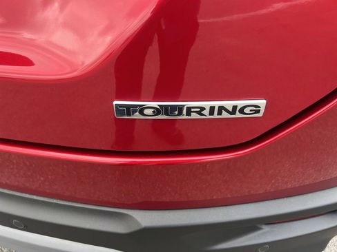 Certified 2025 Honda Pilot Touring image 12