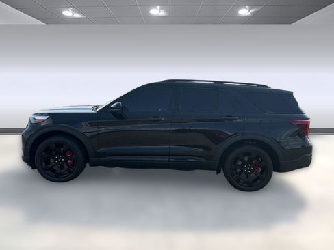 Used 2021 Ford Explorer ST w/ Equipment Group 401A AWD/4WD image 2