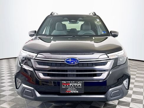 Used 2026 Subaru Forester Premium AWD/4WD image 2