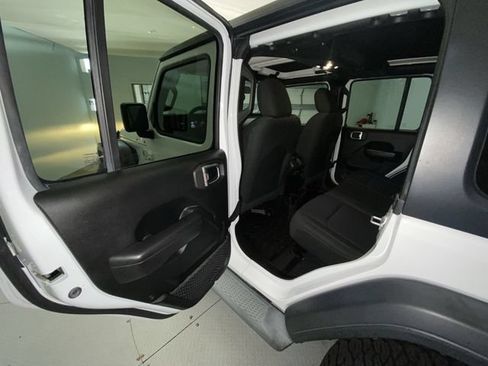 Used 2020 Jeep Wrangler Unlimited Sport S AWD/4WD image 21