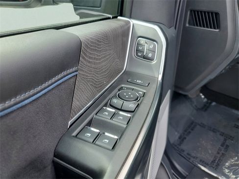 New 2025 Ford F250 Platinum image 19