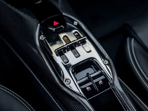 Used 2023 Ferrari SF90 Stradale image 22