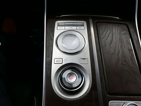 Used 2021 Genesis GV80 2.5T w/ Prestige Package 04 image 22