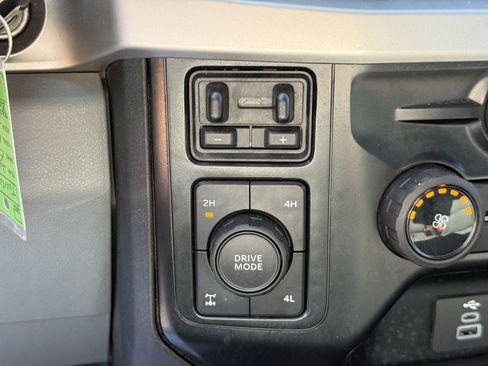 Certified 2023 Ford F350 XLT w/ FX4 Off-Road Package image 22