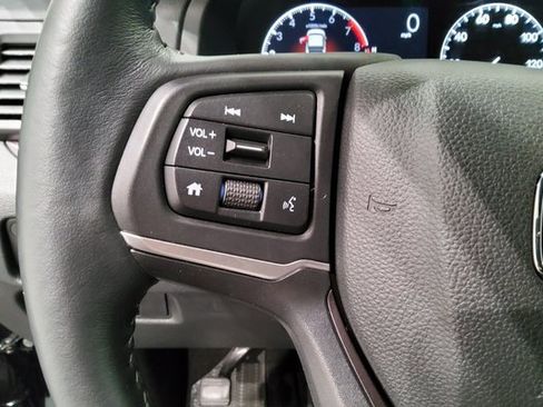Used 2025 Honda Ridgeline RTL image 32