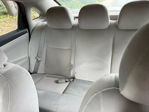 Used 2011 Chevrolet Impala LT FWD image 18