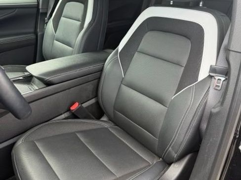 Used 2024 Chevrolet Blazer EV LT AWD/4WD image 9