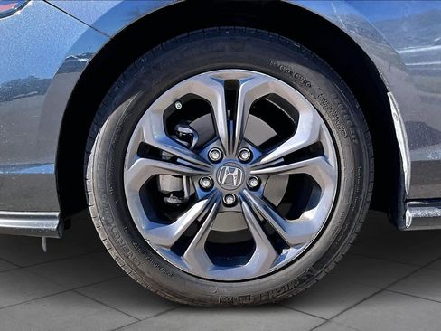 Used 2023 Honda Accord EX image 9