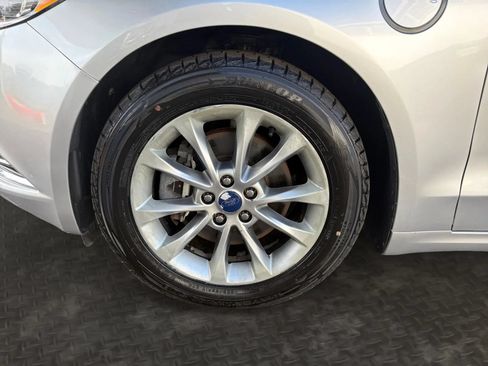Used 2018 Ford Fusion Energi SE FWD image 35