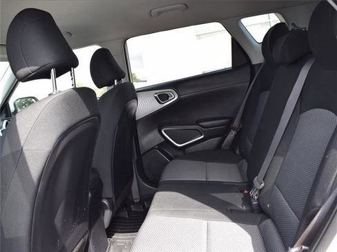 Used 2023 Kia Soul LX w/ LX Technology Package image 29