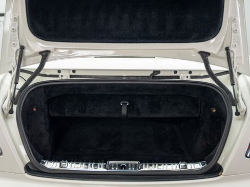Used 2017 Rolls-Royce Dawn RWD image 29
