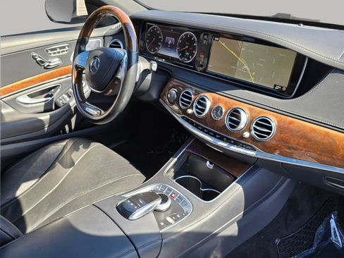 Used 2015 Mercedes-Benz S 550 4MATIC Sedan image 29