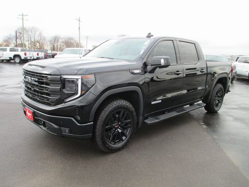 Used 2025 GMC Sierra 1500 Elevation w/ Elevation Premium Package image 10