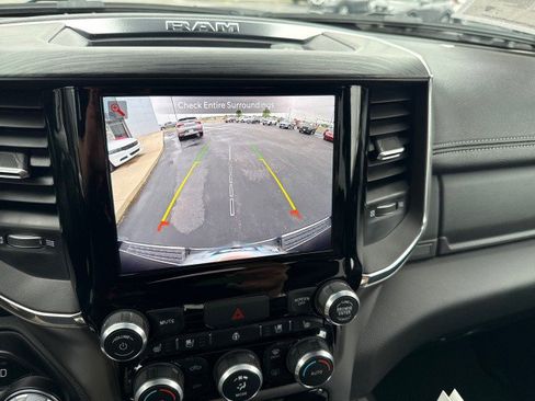 Used 2024 RAM 1500 Laramie image 16