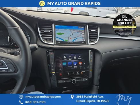 Used 2019 INFINITI QX50 Luxe w/ Navigation Package image 19