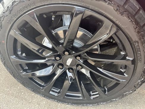 Used 2026 Cadillac Escalade Sport w/ Touring Package image 39