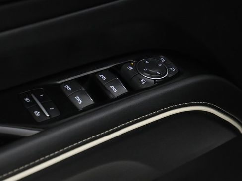 Used 2022 Cadillac Escalade ESV Sport image 19