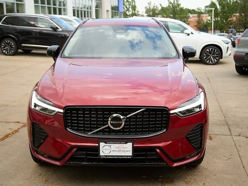 New 2025 Volvo XC60 B5 Core w/ Protection Package Premier image 4