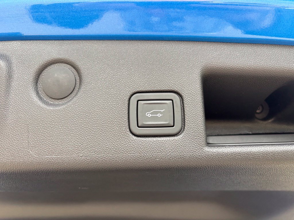 Used 2024 Chevrolet Equinox LT w/ LPO, Floor Liner Package FWD image 48