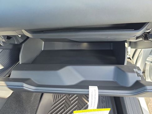 New 2026 Subaru Outback Touring XT image 14