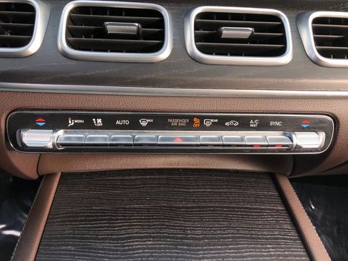 Certified 2022 Mercedes-Benz GLS 450 4MATIC image 30