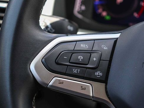 Used 2022 Volkswagen Atlas SE FWD image 23