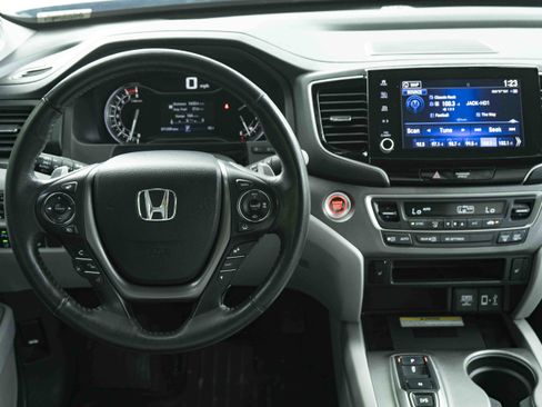 Used 2023 Honda Ridgeline RTL-E image 19