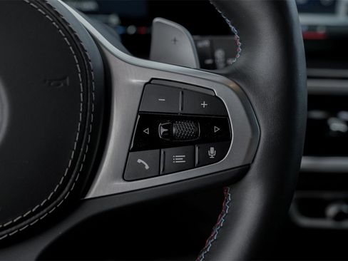 Used 2025 BMW X5 M60i image 22