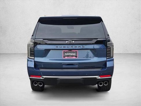 New 2026 Chevrolet Suburban Premier image 8
